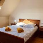 Chez Lucie Et Compagnie Pavillon Familial Avec Beau Jardin *