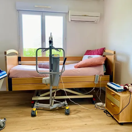 Chez Lucie Et Compagnie Pavillon Familial Avec Beau Jardin * Vron