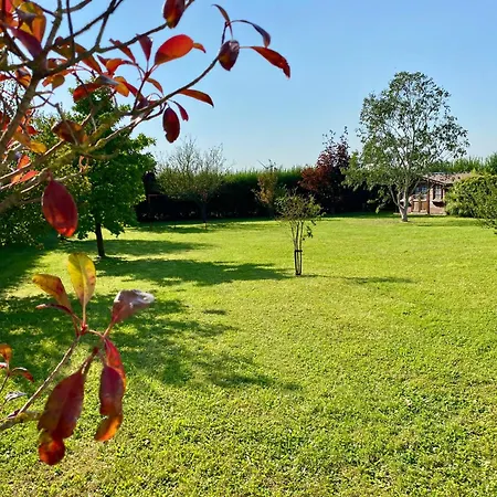 Σπίτι διακοπών Chez Lucie Et Compagnie Pavillon Familial Avec Beau Jardin